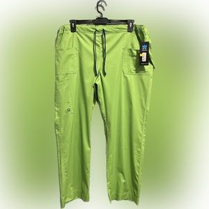 Maevn Blossom Utility Cargo Scrubs/Pants -NWT